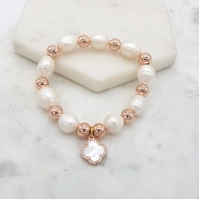 Bracelet Freshwater Pearl w/Gold Clover