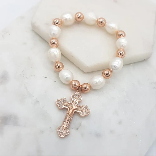 Bracelet Freshwater Pearl w/Crucifix
